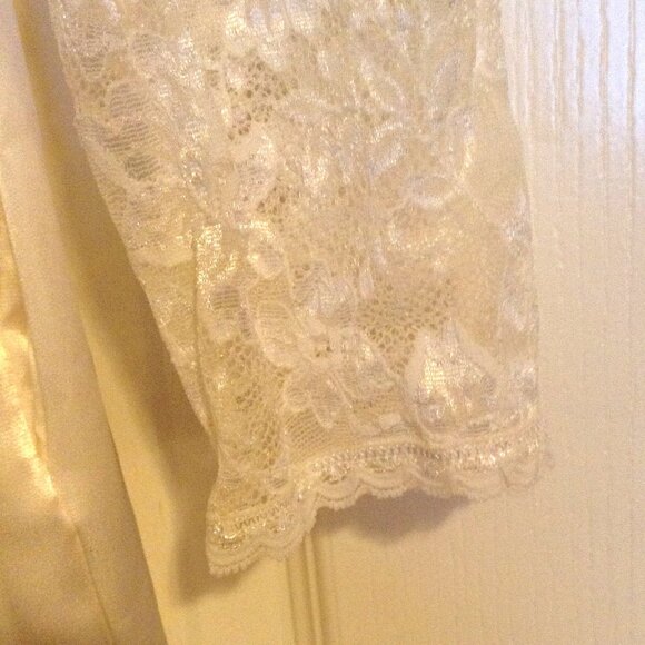 Vintage Marks & Spencer Lace Cream Bathrobe Robe Size UK 8-10 Lingerie - Picture 4 of 11